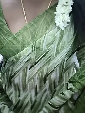 Snapshot of tamil_subha69 chatting on 05/23/26, 07:07 tamil subha69 online show from 05/23/26, 07:07
