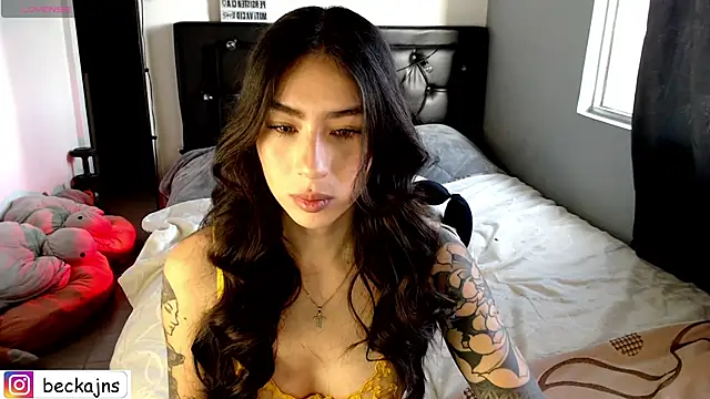 Snapshot of Beck_jones chatting on 05/20/26, 12:22 Beck jones online show from 05/20/26, 12:22