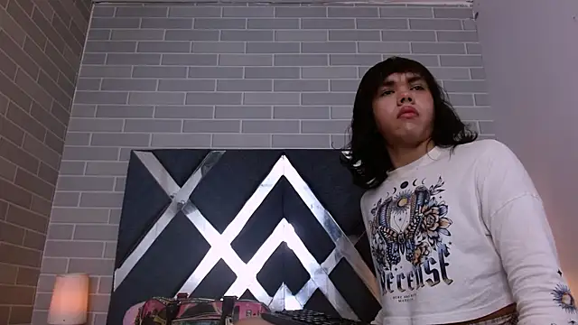 Snapshot of AndreaGil_ chatting on 01/15/26, 07:28 AndreaGil online show from 01/15/26, 07:28