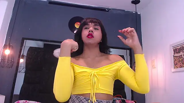 Snapshot of AndreaGil_ chatting on 02/24/26, 06:39 AndreaGil online show from 02/24/26, 06:39