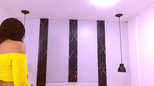 Snapshot of AndreaGil_ chatting on 03/05/26, 12:34 AndreaGil online show from 03/05/26, 12:34