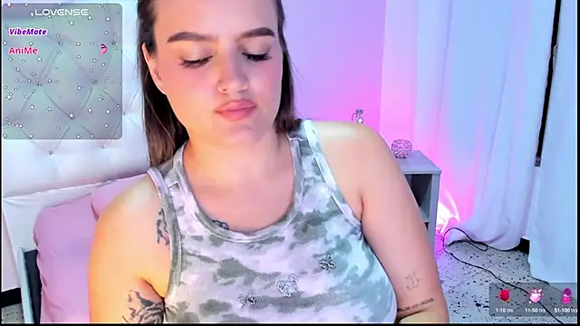 ellarosee  online show from 12/20/24, 10:54