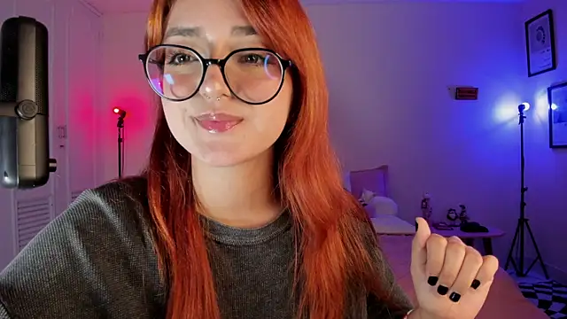 Snapshot of SweetJennaa chatting on 02/01/25, 04:35 SweetJennaa online show from 02/01/25, 04:35