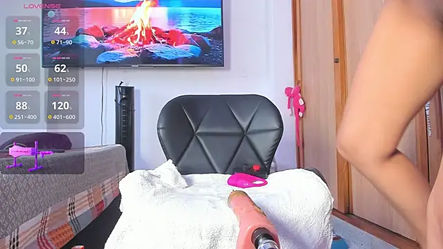 Snapshot of lily_evil chatting on 03/09/26, 04:00 lily evil online show from 03/09/26, 04:00