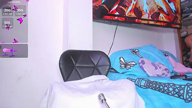 Snapshot of lily_evil chatting on 03/26/26, 05:40 lily evil online show from 03/26/26, 05:40