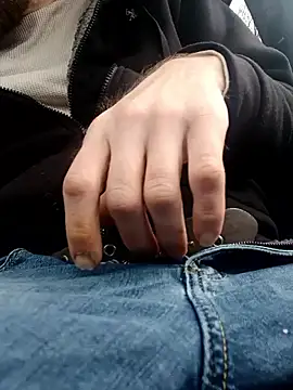 otterlover123 online show from 03/07/25, 09:59