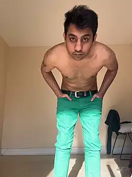 Snapshot of DuryG11 chatting on 12/14/24, 03:47 DuryG11 online show from 12/14/24, 03:47