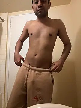 Snapshot of DuryG11 chatting on 03/06/25, 06:37 DuryG11 online show from 03/06/25, 06:37