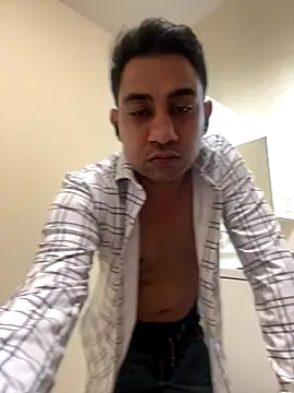 Snapshot of DuryG11 chatting on 10/08/25, 11:19 DuryG11 online show from 10/08/25, 11:19