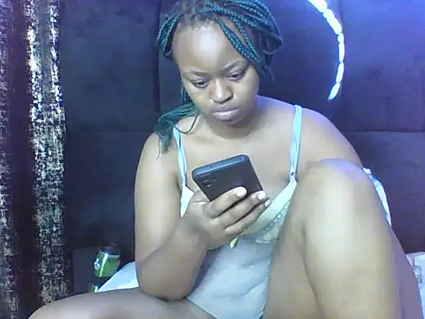 Candii wet  online show from 01/25/25, 05:18