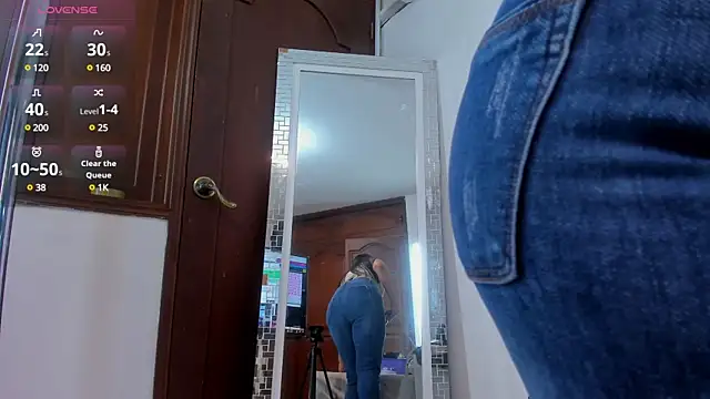 DashaFoxxx online show from 03/03/25, 12:27