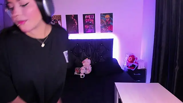 Snapshot of Mariana_Hasper_ chatting on 09/11/25, 03:28 Mariana Hasper  online show from 09/11/25, 03:28