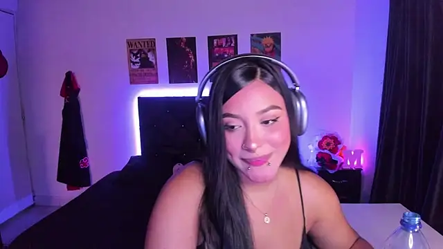 Snapshot of Mariana_Hasper_ chatting on 09/13/25, 01:49 Mariana Hasper  online show from 09/13/25, 01:49