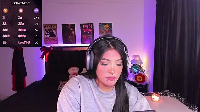 Snapshot of Mariana_Hasper_ chatting on 12/15/25, 07:23 Mariana Hasper online show from 12/15/25, 07:23