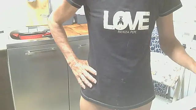 couplemilf2 online show from 05/17/26, 06:59