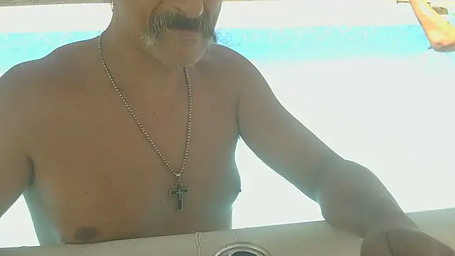 Snapshot of couplemilf2 chatting on 07/11/26, 12:41 couplemilf2 online show from 07/11/26, 12:41