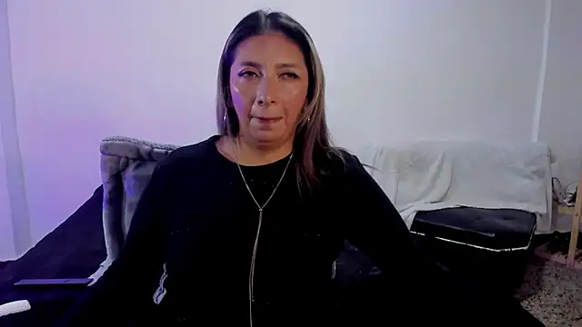 MichelleManson online show from 10/25/25, 09:06