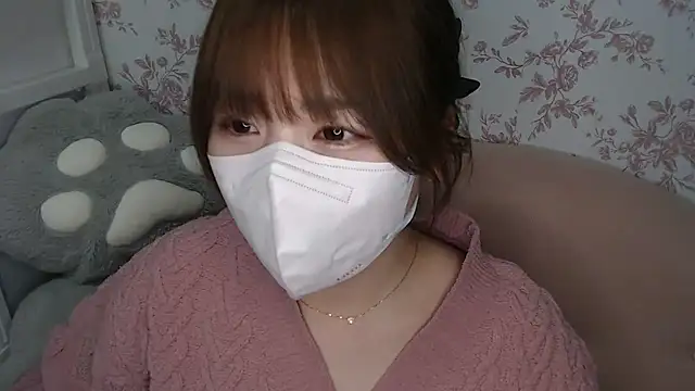 Snapshot of mei_hosina chatting on 03/22/26, 03:37 mei hosina online show from 03/22/26, 03:37