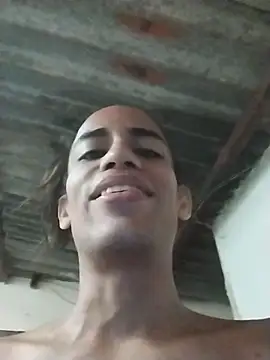 Snapshot of AlexaWarner chatting on 11/15/25, 04:03 AlexaWarner online show from 11/15/25, 04:03