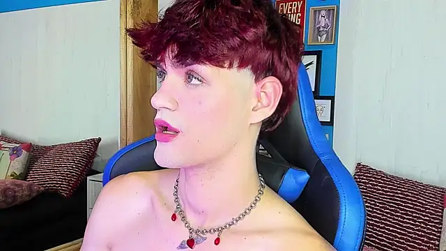 Snapshot of VladHellsing4 chatting on 01/07/25, 01:57 VladHellsing4 online show from 01/07/25, 01:57