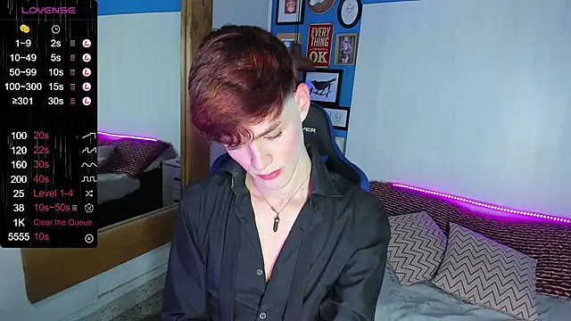 Snapshot of VladHellsing4 chatting on 02/08/25, 03:00 VladHellsing4 online show from 02/08/25, 03:00