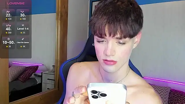 Snapshot of VladHellsing4 chatting on 03/03/25, 02:37 VladHellsing4 online show from 03/03/25, 02:37