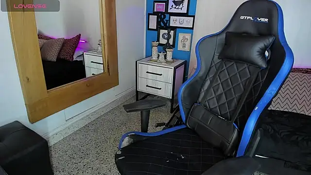 Snapshot of VladHellsing4 chatting on 03/06/25, 12:41 VladHellsing4 online show from 03/06/25, 12:41