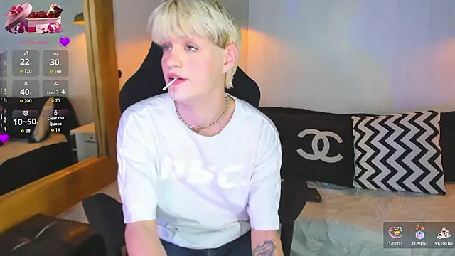 Snapshot of VladHellsing4 chatting on 03/07/26, 02:25 VladHellsing4 online show from 03/07/26, 02:25