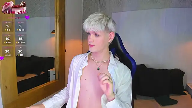 Snapshot of VladHellsing4 chatting on 03/17/26, 02:31 VladHellsing4 online show from 03/17/26, 02:31