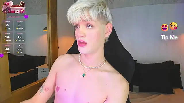 Snapshot of VladHellsing4 chatting on 03/18/26, 02:20 VladHellsing4 online show from 03/18/26, 02:20