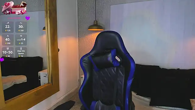 Snapshot of VladHellsing4 chatting on 03/29/26, 04:40 VladHellsing4 online show from 03/29/26, 04:40