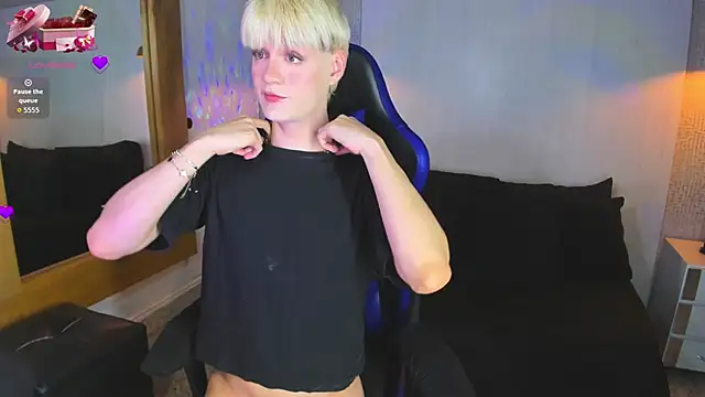 Snapshot of VladHellsing4 chatting on 04/09/26, 02:33 VladHellsing4 online show from 04/09/26, 02:33