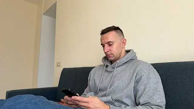 Snapshot of Andy_pecman chatting on 01/09/25, 10:09 Andy pecman online show from 01/09/25, 10:09