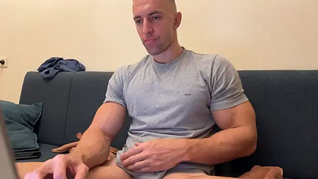 Snapshot of Andy_pecman chatting on 03/08/25, 06:05 Andy pecman online show from 03/08/25, 06:05