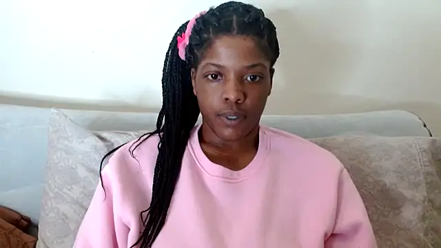 Snapshot of CaramelGoddessxoxo chatting on 04/20/26, 10:44 CaramelGoddessxoxo online show from 04/20/26, 10:44