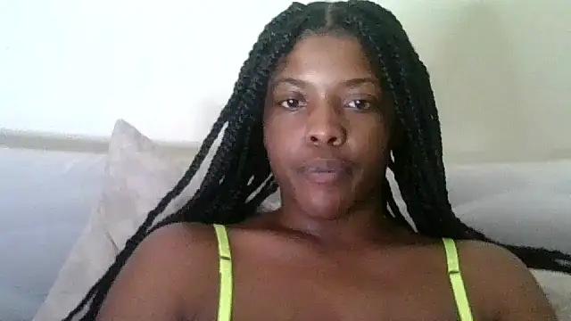 Snapshot of CaramelGoddessxoxo chatting on 05/17/26, 09:55 CaramelGoddessxoxo online show from 05/17/26, 09:55