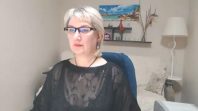 FleurMays online show from 01/31/25, 02:26