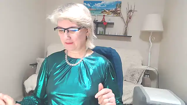 FleurMays online show from 03/06/25, 03:46