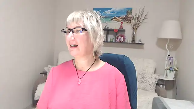 FleurMays online show from 10/11/25, 05:17