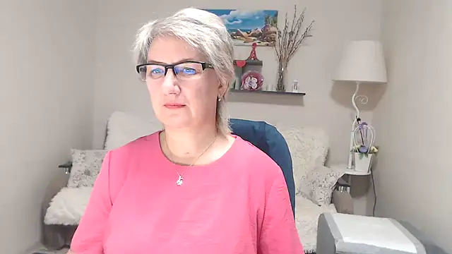 FleurMays online show from 10/18/25, 04:15