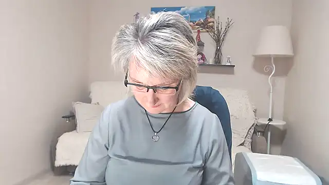 Snapshot of FleurMays chatting on 06/30/26, 05:08 FleurMays online show from 06/30/26, 05:08