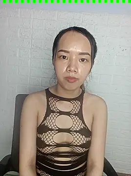 Snapshot of Baby2903 chatting on 02/15/25, 08:33 Baby2903 online show from 02/15/25, 08:33