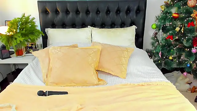 Snapshot of Goddess_Squirt_ chatting on 01/14/26, 05:57 Goddess Squirt online show from 01/14/26, 05:57