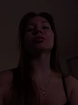 Snapshot of Goddess_Squirt_ chatting on 04/07/26, 01:39 Goddess Squirt online show from 04/07/26, 01:39