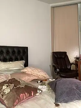 Snapshot of Goddess_Squirt_ chatting on 06/09/26, 11:27 Goddess Squirt online show from 06/09/26, 11:27