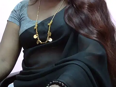 Hot akshara online show from 11/22/25, 04:06