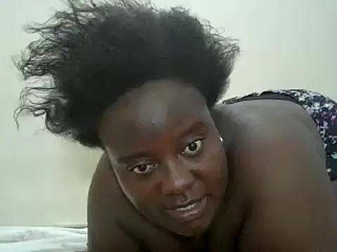 Snapshot of Hotwife8 chatting on 01/01/25, 08:13 Hotwife8 online show from 01/01/25, 08:13