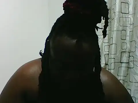 Snapshot of Hotwife8 chatting on 04/29/26, 04:11 Hotwife8 online show from 04/29/26, 04:11