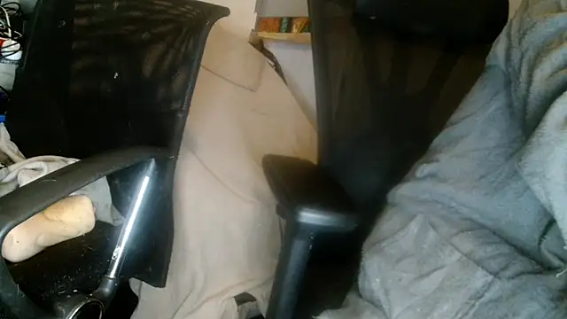 Snapshot of Gigadickman chatting on 01/01/25, 05:44 Gigadickman online show from 01/01/25, 05:44