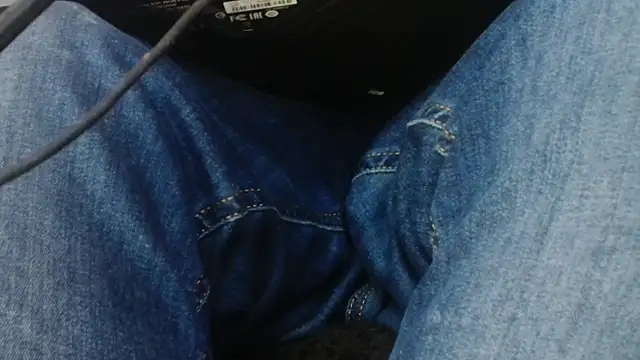 Snapshot of Gigadickman chatting on 01/15/25, 08:20 Gigadickman online show from 01/15/25, 08:20